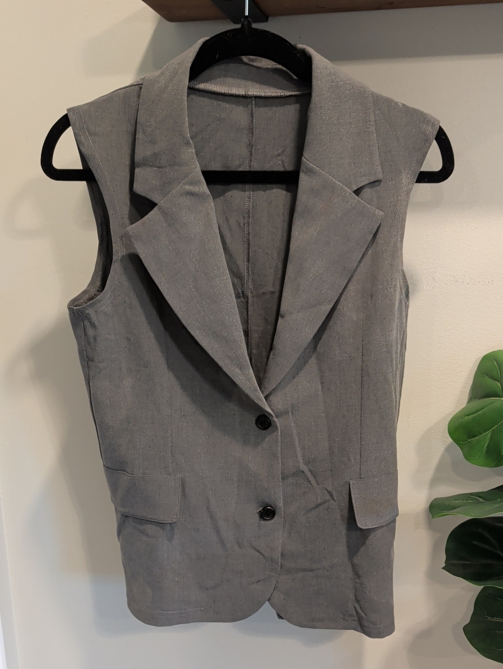 Weissman Gray Sleeveless Notch-Lapel Vest